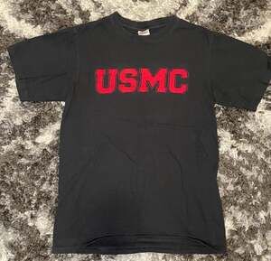 Vintage Anvil USMC Patch Spellout Black T-Shirt Size Small